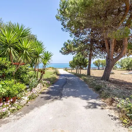 Casa Di Mare - And On The Beach, By Zantewize Vasilikí