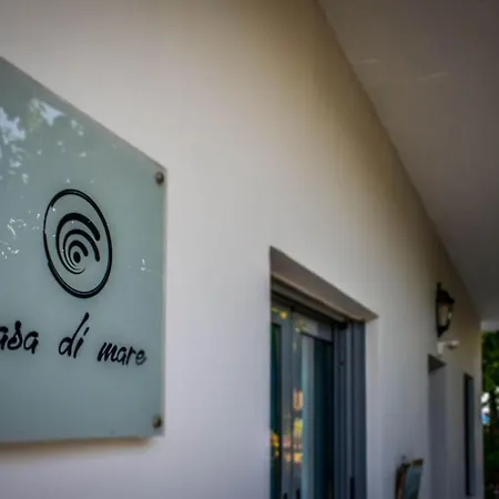 Casa Di Mare - And On The Beach, By Zantewize Апартаменты Василикос