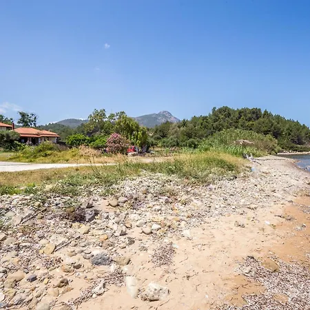 Casa Di Mare - And On The Beach, By Zantewize Апартаменты Василикос