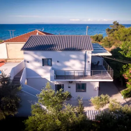 Casa Di Mare - Studios And Apartments With Pool On The Beach, By Zantewize Apartman Vasilikí