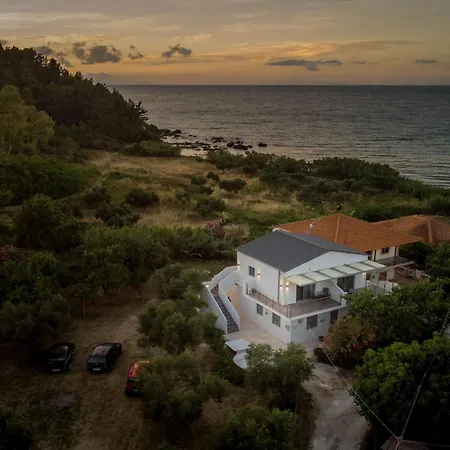 Casa Di Mare - Studios And Apartments With Pool On The Beach, By Zantewize Lägenhet *