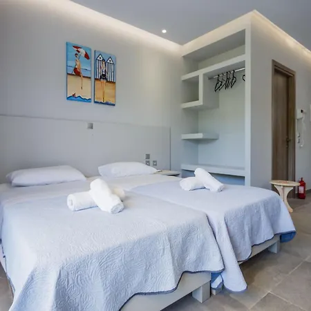Casa Di Mare - Studios And Apartments With Pool On The Beach, By Zantewize *