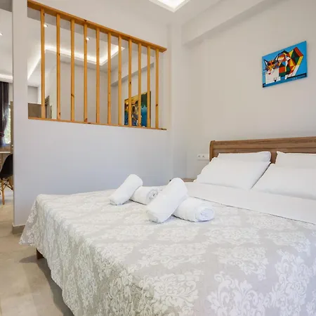 Apartman Casa Di Mare - Studios And Apartments With Pool On The Beach, By Zantewize Vasilikí