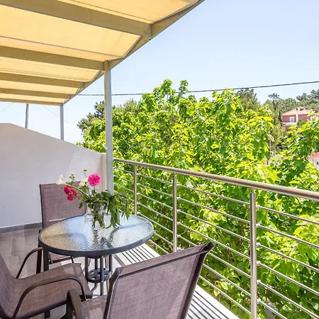 Apartman Casa Di Mare - Studios And Apartments With Pool On The Beach, By Zantewize